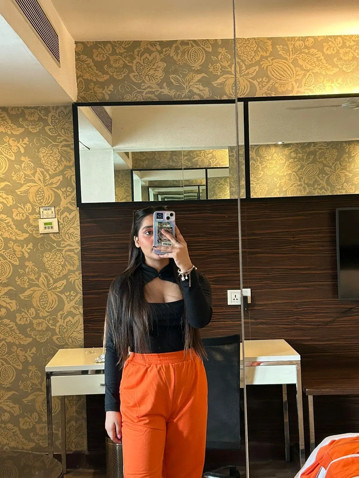 Looking For Real Escorts In Agra? Book Hot And High-profile Agra Call Girls 0